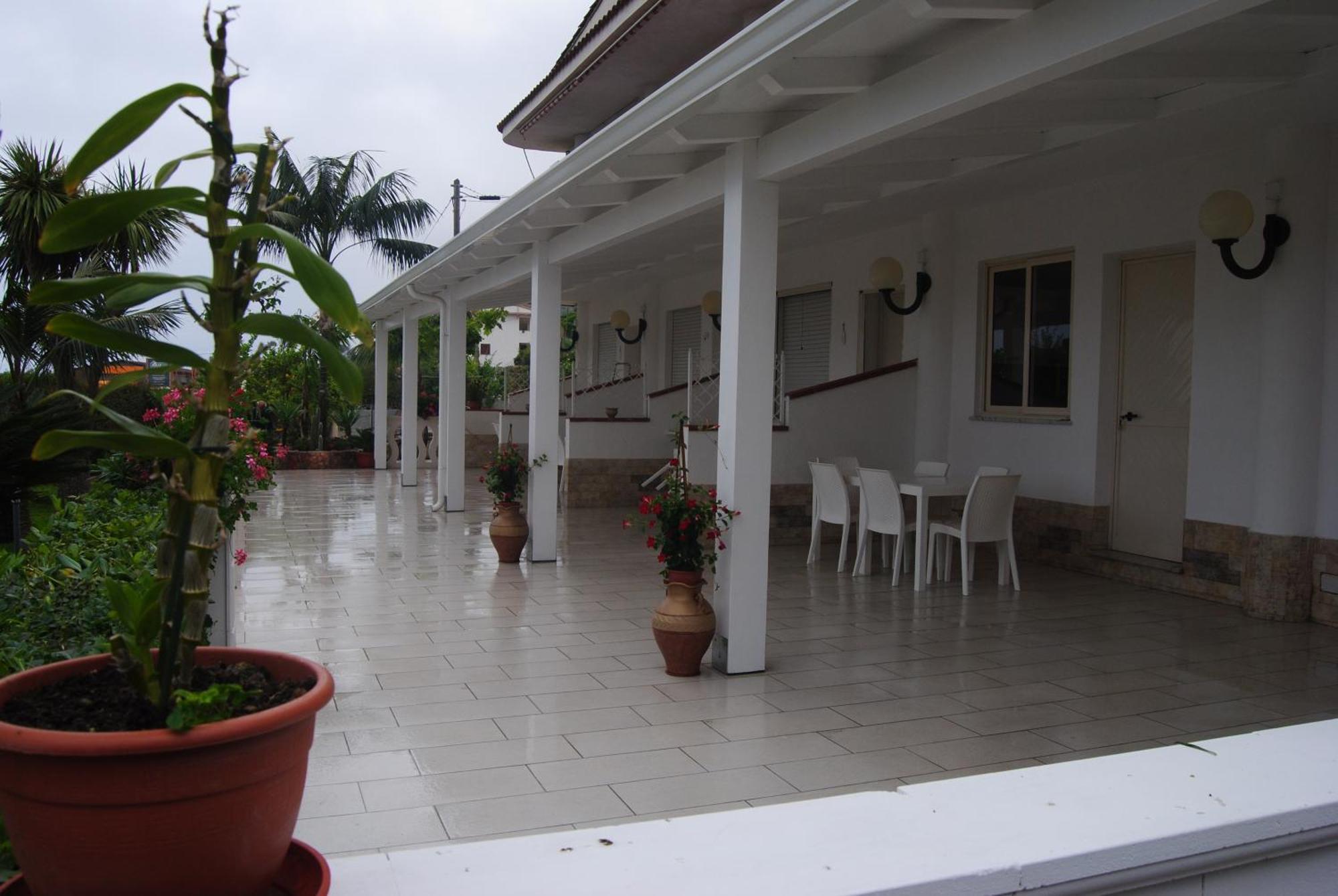 Santa Venere Apartments "Parcheggio Privato" Ricarica Auto Elettriche Тропея Экстерьер фото