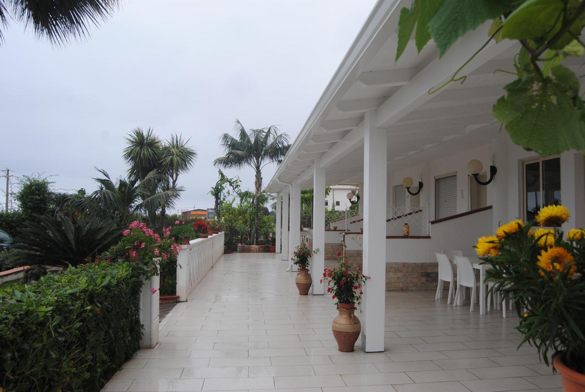 Santa Venere Apartments "Parcheggio Privato" Ricarica Auto Elettriche Тропея Экстерьер фото