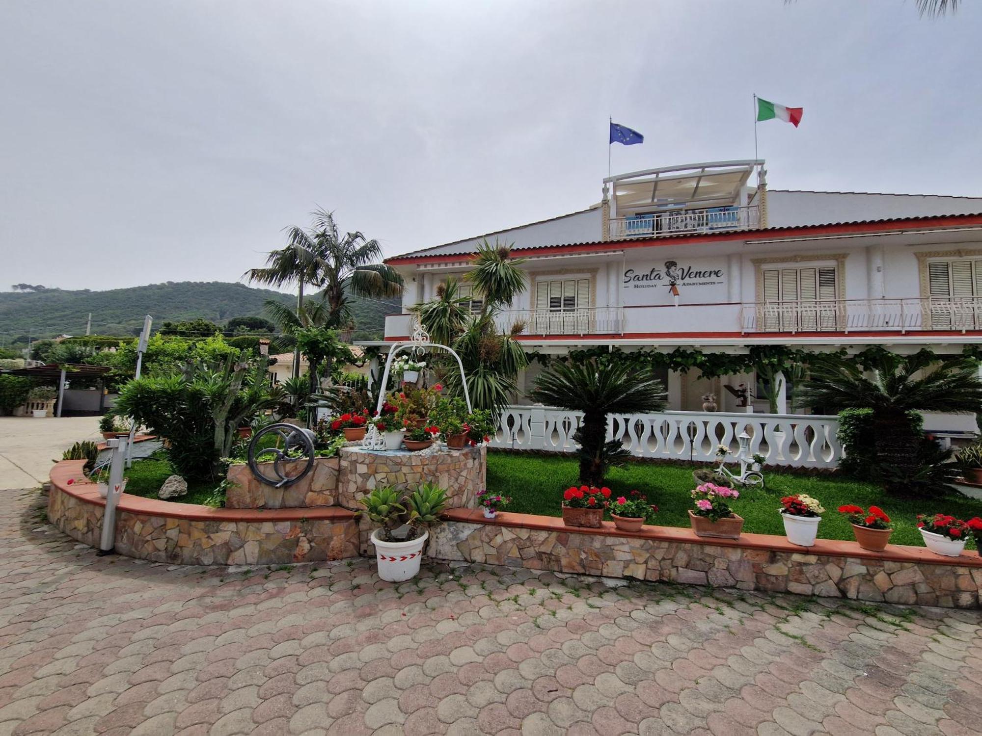 Santa Venere Apartments "Parcheggio Privato" Ricarica Auto Elettriche Тропея Экстерьер фото